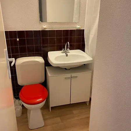 Studio Dans Calme Avec Parking T297 Крадиньян